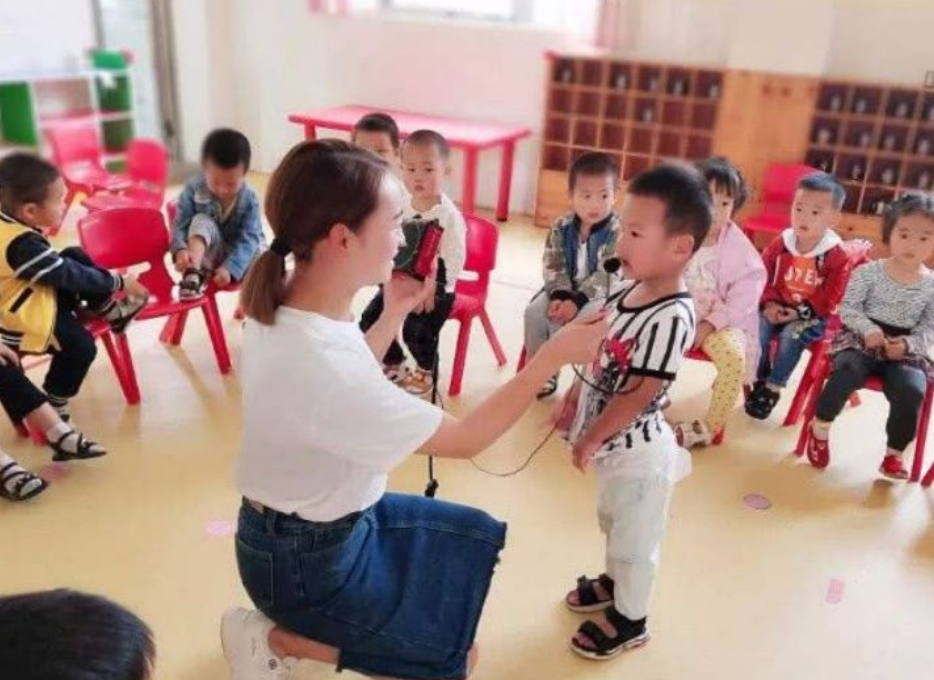 教育行业迎来好消息，教师平均工资不低于公务员，幼师也能沾光