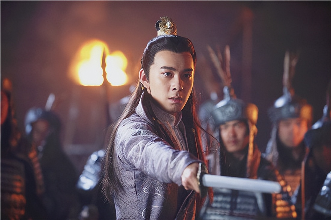 要知道杨康可是被**养了多年的小**,而且单单从颜值来说陈星旭也显得