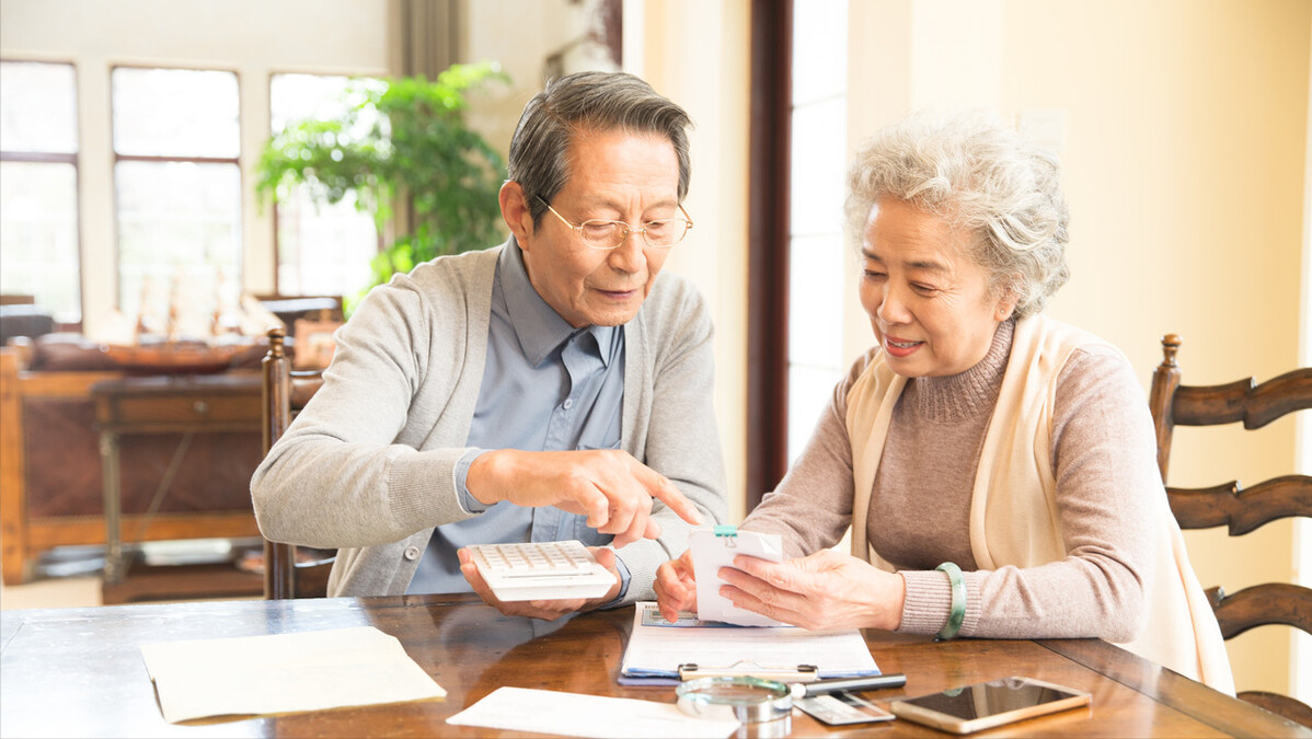 招聘保姆住家（大爷雇39岁住家保姆）