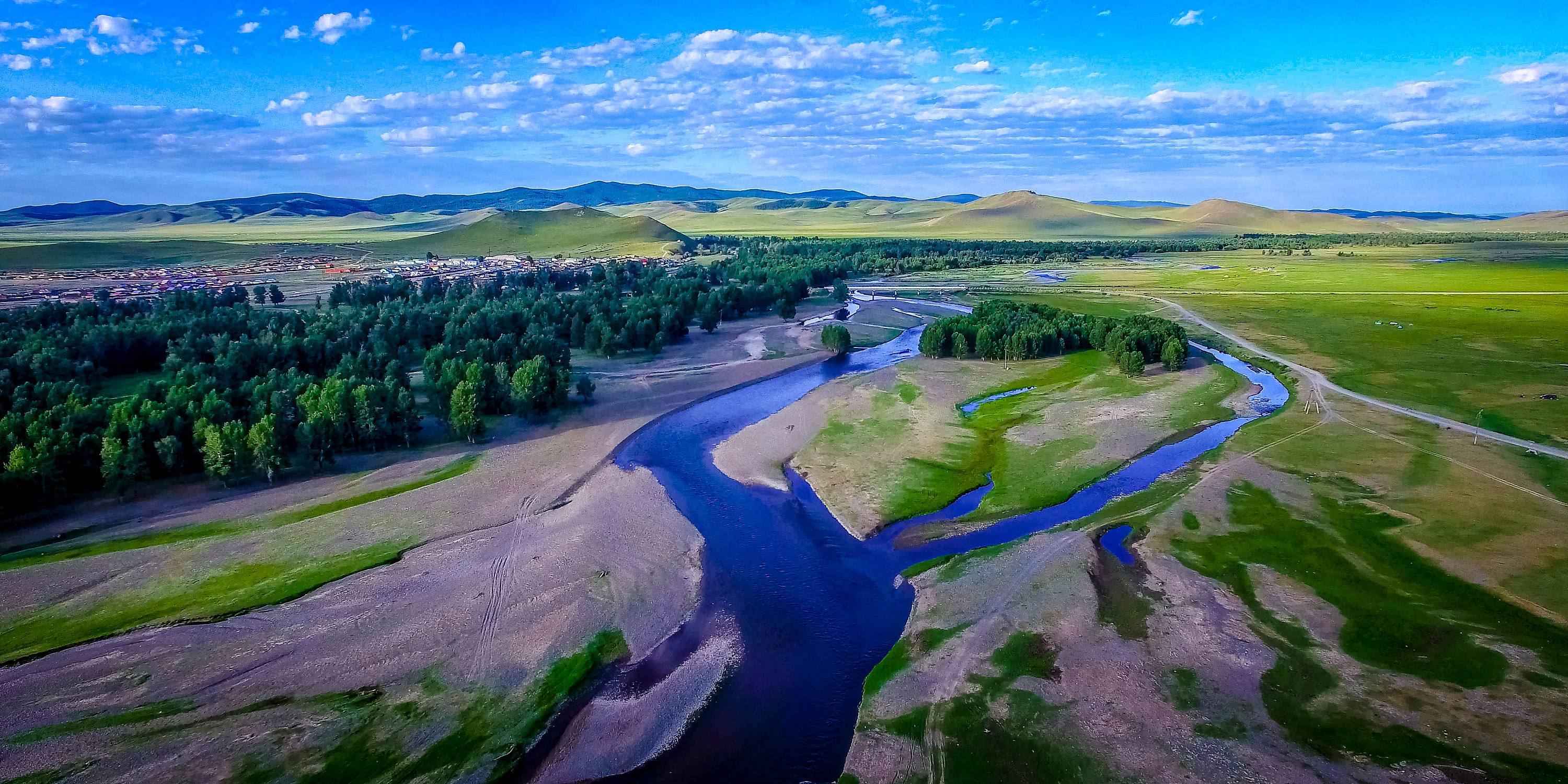 蒙古国“现状”，海军夏天运羊毛，冬天捕鱼，还有25个探秘冷知识