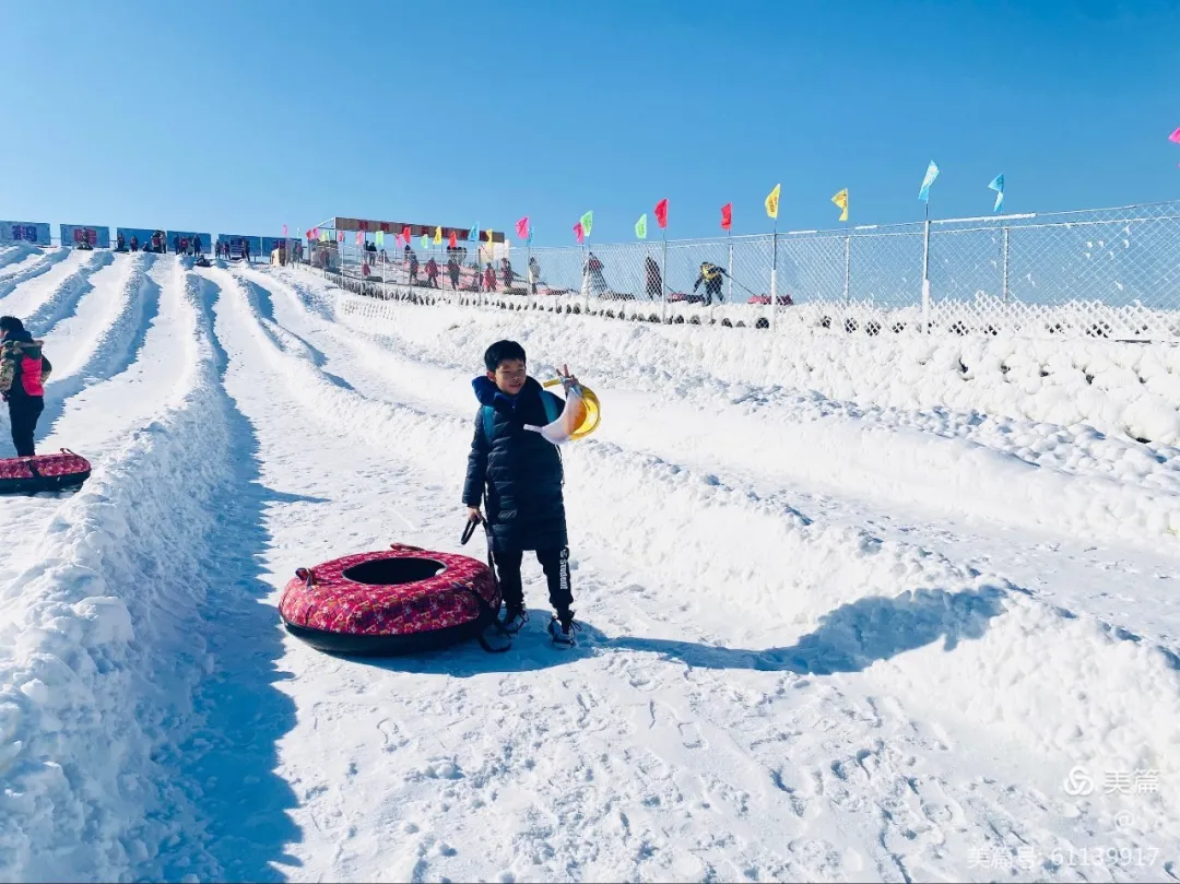 冰雪世界是什么位置关系(走，玩雪去！沉浸式济南戏雪地点集结，快来看看你要翻谁的牌！)