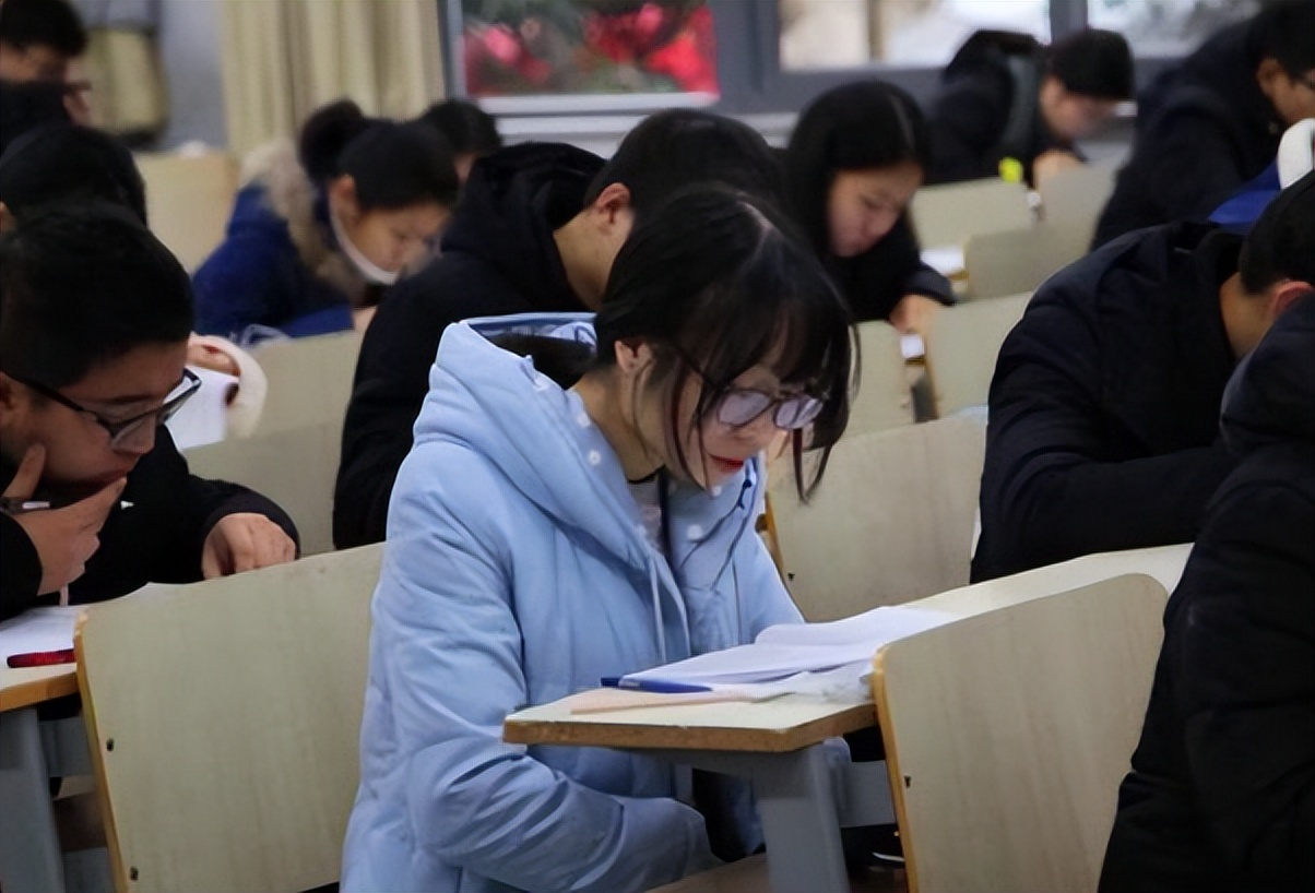 教育部下发通知，这些证书将被取消，大学生没必要为此浪费时间