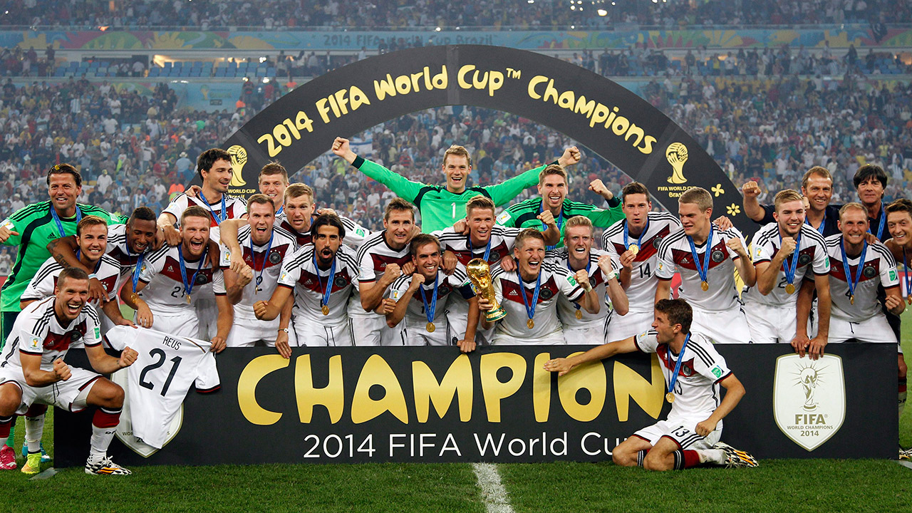 2010世界杯巴西vs德国(7-1惨案后续！巴西获新生 德国从头再来)