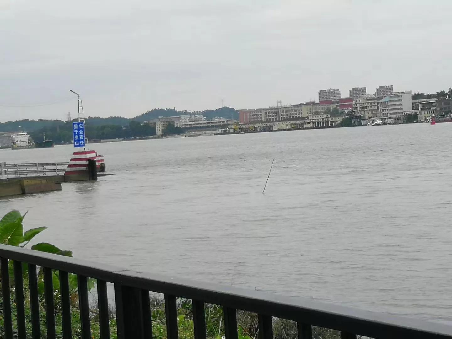 地铁4号线广州大学城一日游，带你体验不一样的大学城风景（A篇）