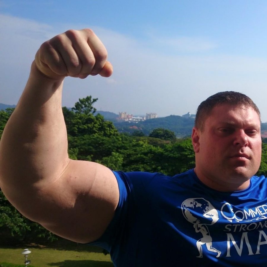 萨维卡斯(zydrunas savickas),1975年7月15日出生于立陶宛的比尔扎尔