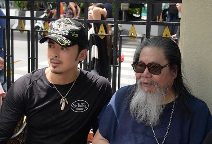 他们竟是父子关系!这5对明星让你大开眼界,认识3对就很好啦!