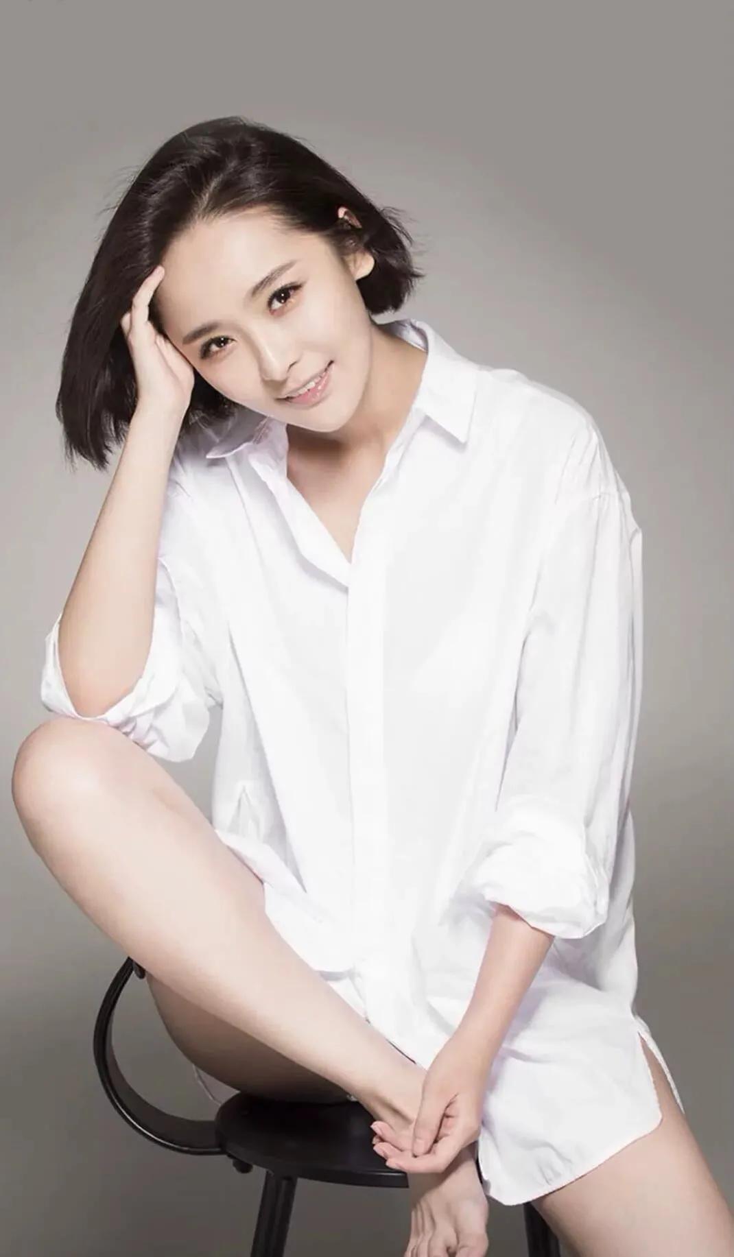 美女明星"李曼"性感写真-蘑菇号