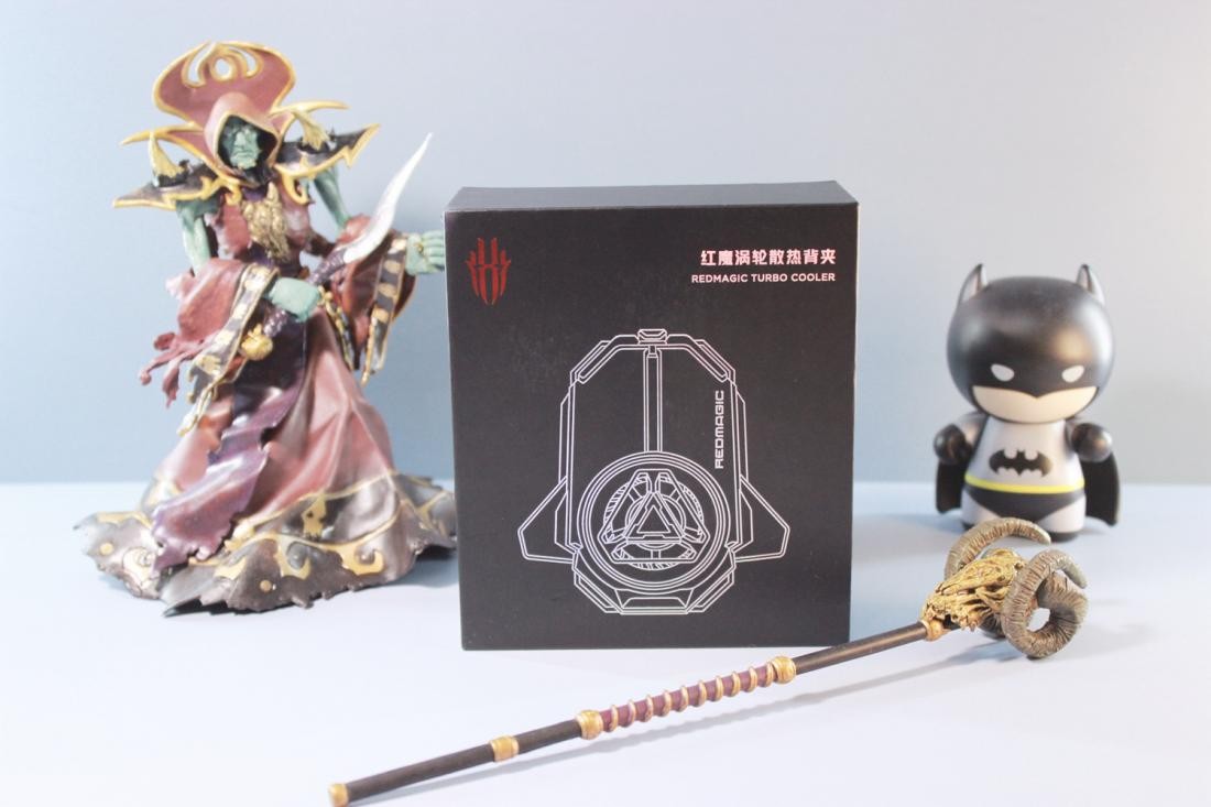 解决手机发热问题，红魔涡轮散热器开箱试用