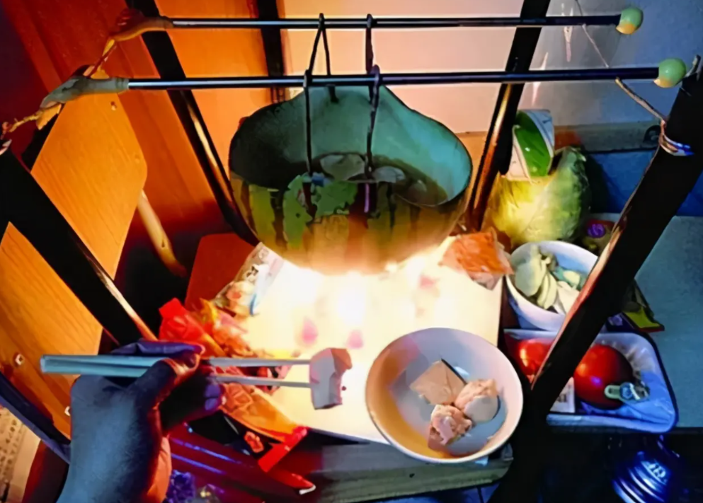 大学宿舍需要买什么（原来饮水机还能这样用）