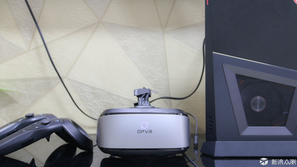 大朋E3-P定位版VR眼镜：体验优良但内容是软肋