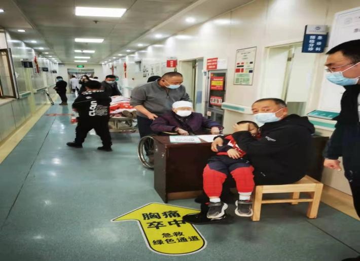 點點螢火 匯聚成人間星河——蘭州市第二人民醫(yī)院急診醫(yī)學(xué)科抗疫紀(jì)實