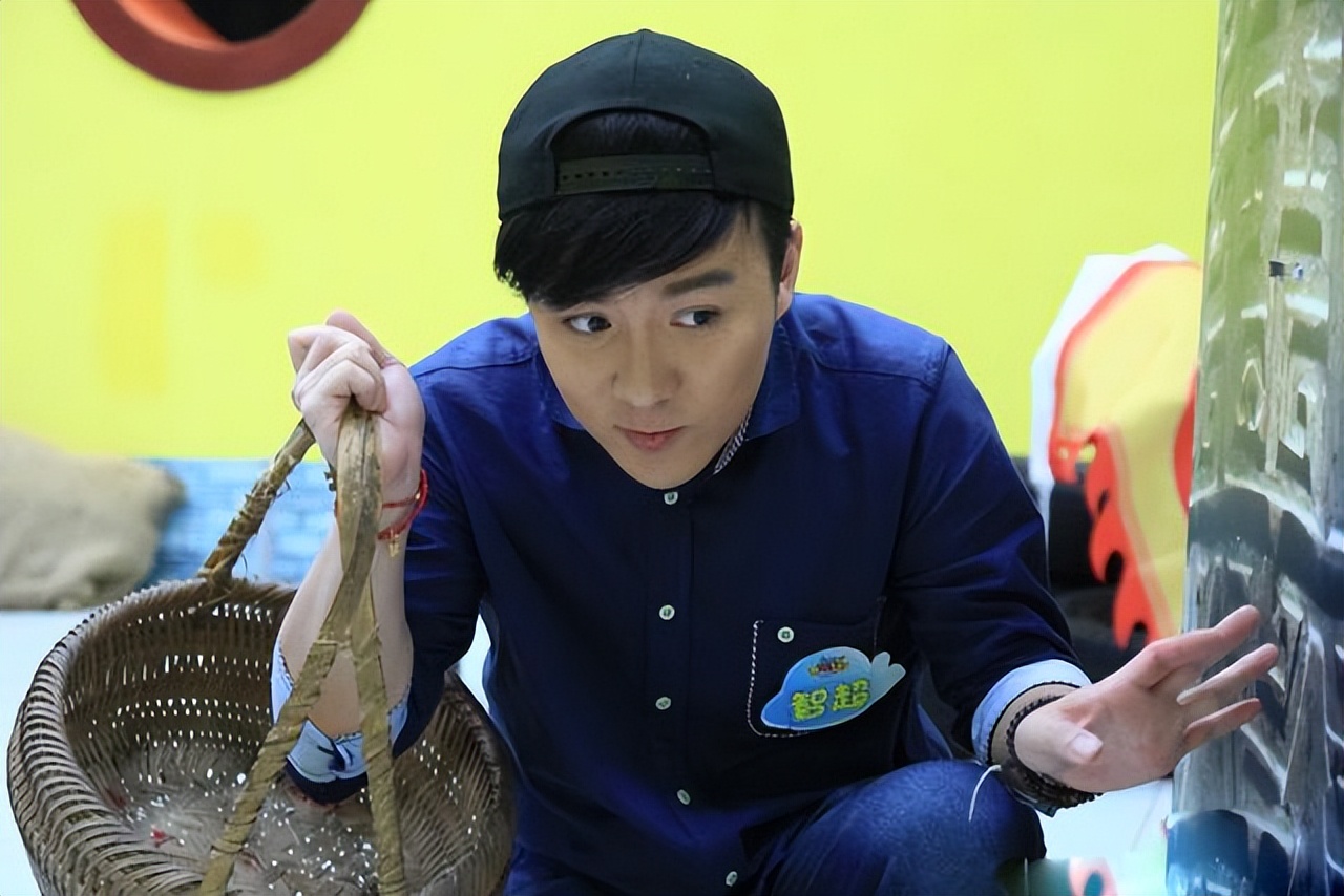 因饰演三毛爆红，14岁秃顶植发挨300多针，童星孟智超怎么消失了