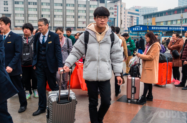 寒假来了！湖南省大学、中小学放假时间发布，学生喜笑颜开