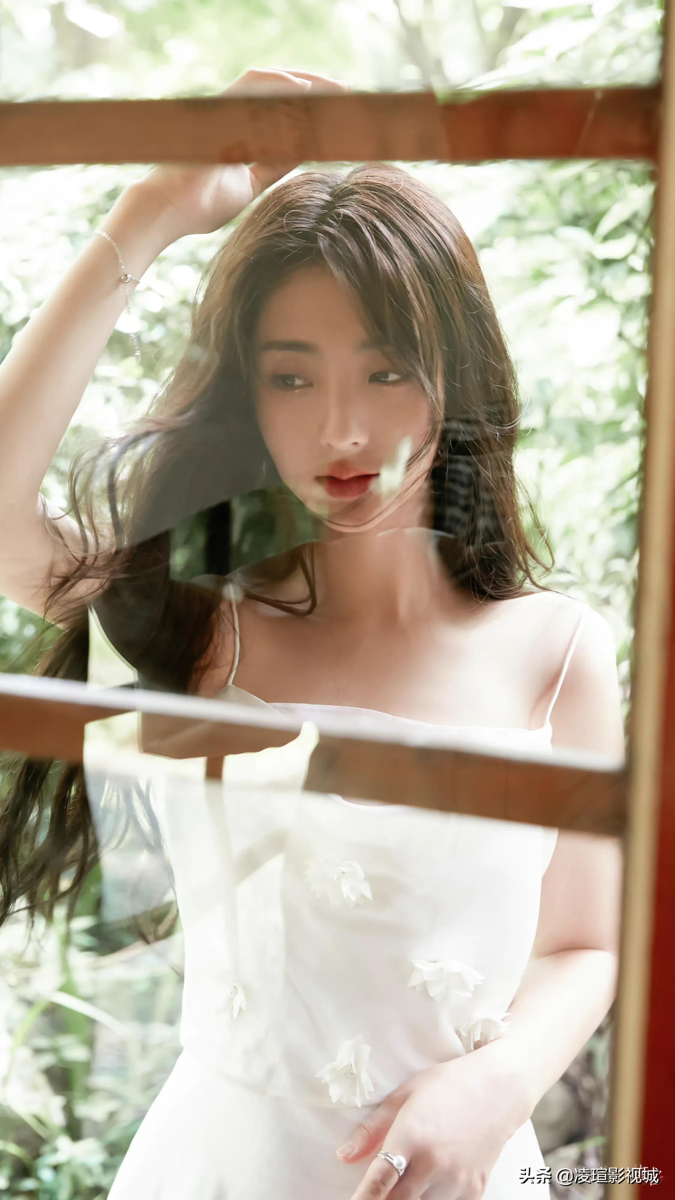 明星壁纸图片分享：邢菲（2）