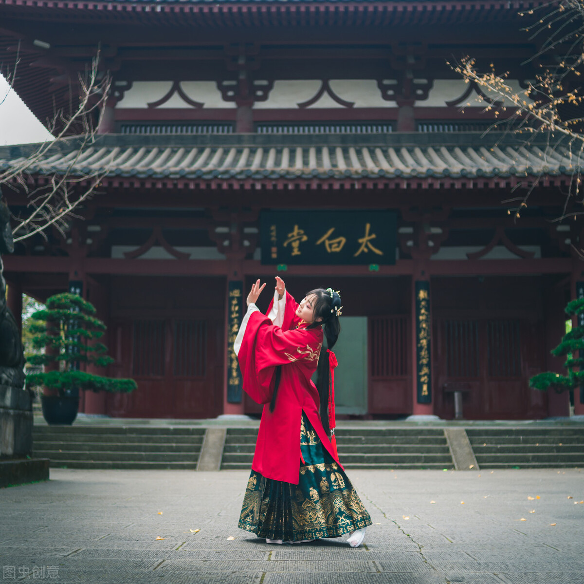 赞美女人的20句绝美古诗词欣赏