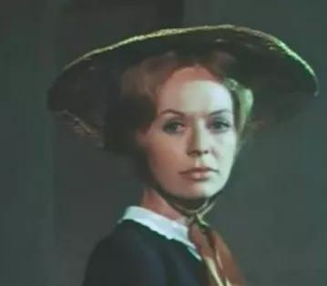 声音美妙悦耳而洋气的李梓生活中是怎样一个人？