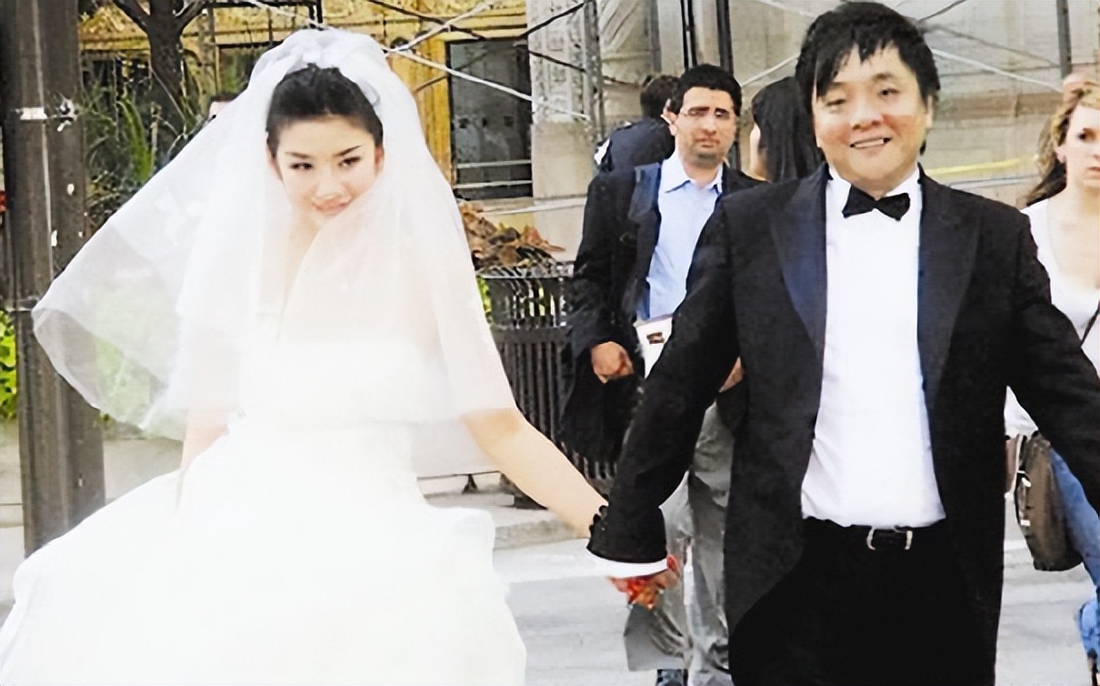 这10位女星，都曾是上戏校花，如今有人整容、有人被家暴