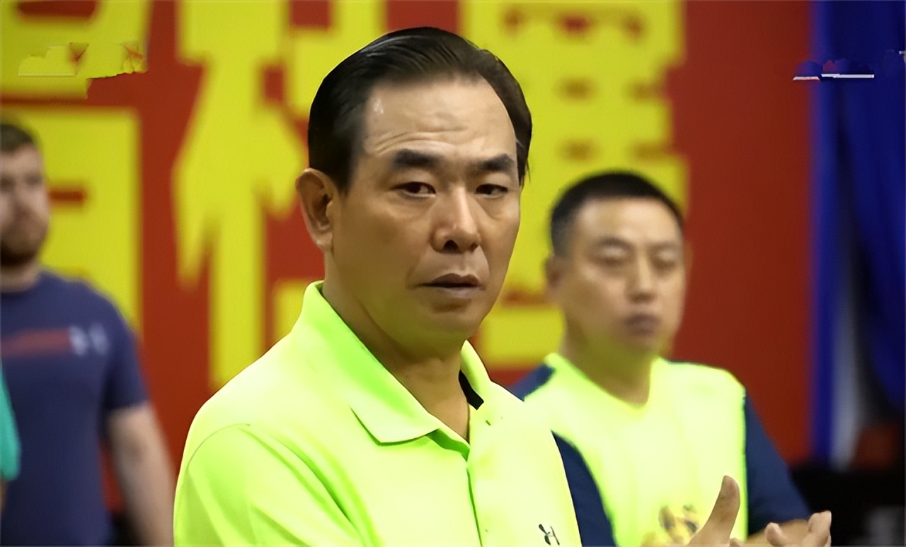 現任國乒總教練是誰（孔令輝等來回歸良機！劉國梁恢復總教練職務，小輝若來誰敢競爭？）