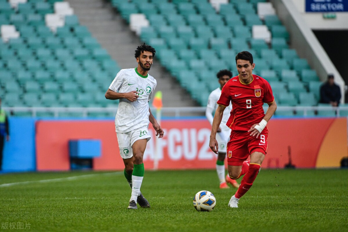 U20亚洲杯-门将屡救险，木塔力甫传射徐彬建功，中国2-0复仇沙特