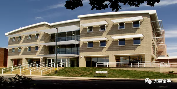 泰晤士2022年度年轻大学排名发布！英国37所大学上榜