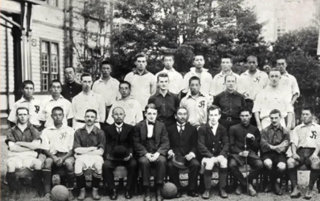 日本足球世界排名2021（從“曾經(jīng)的亞洲墊底”到“世界杯戰(zhàn)勝德國(guó)”：日本足球的崛起之路）