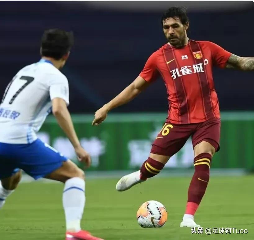 中国足球的悲哀，高拉特宣布退役，回顾一下其职业生涯。