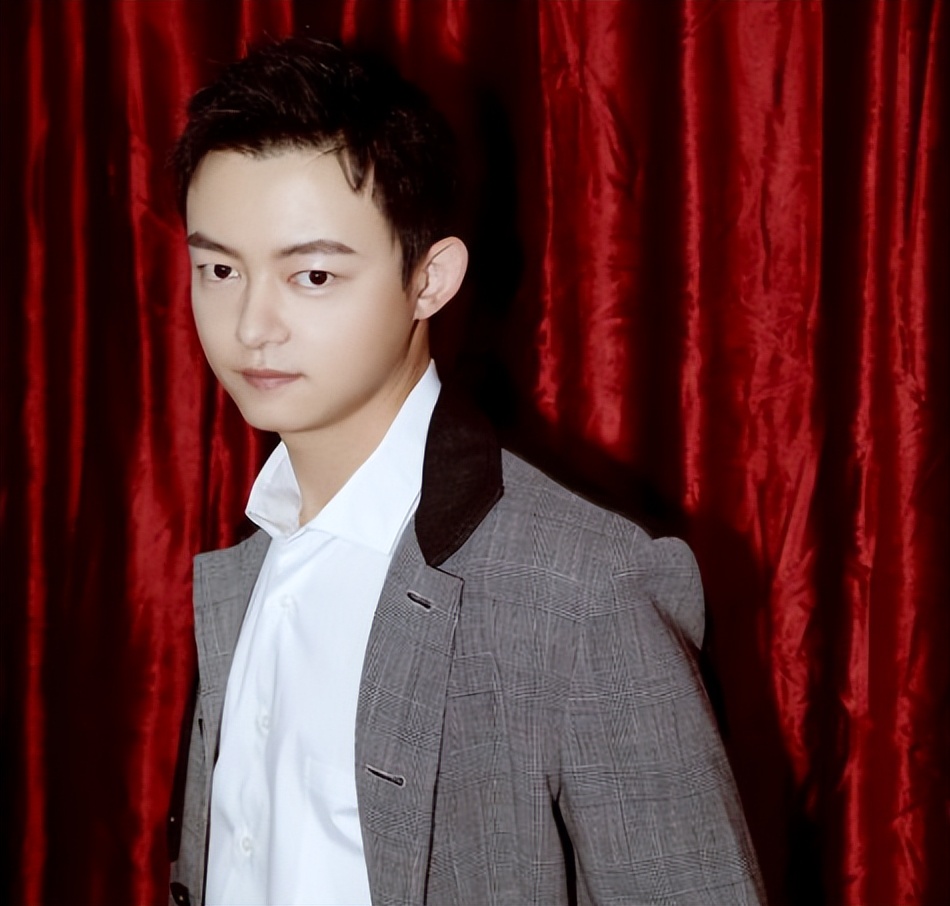 带着1000元闯横店，被尔冬升相中，9年过去他还是影视圈的小透明