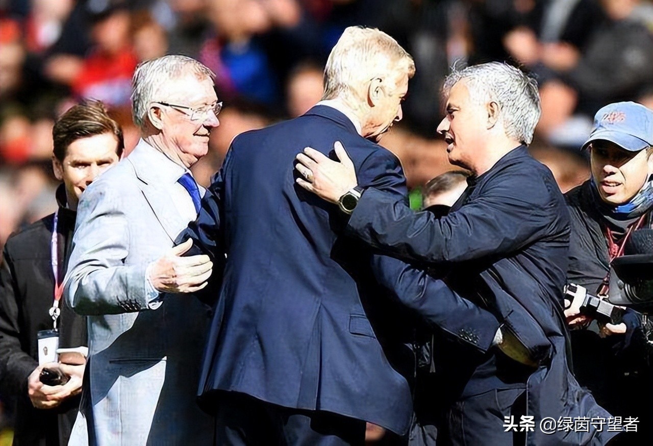 曼联为什么不炒弗格森（两大王朝！为什么弗格森时期的曼联如此强大？是因为拥有C罗吗？）