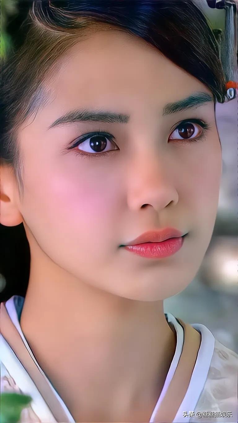 当杨颖遇到杨蓉时，两大女神谁更美一筹？