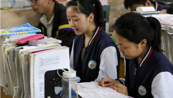 高考状元的“神仙卷面”，字迹工整如印刷体，老师都赞不绝口