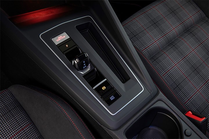 经典不输911，国产的八代高尔夫GTI，买啥不比这强？