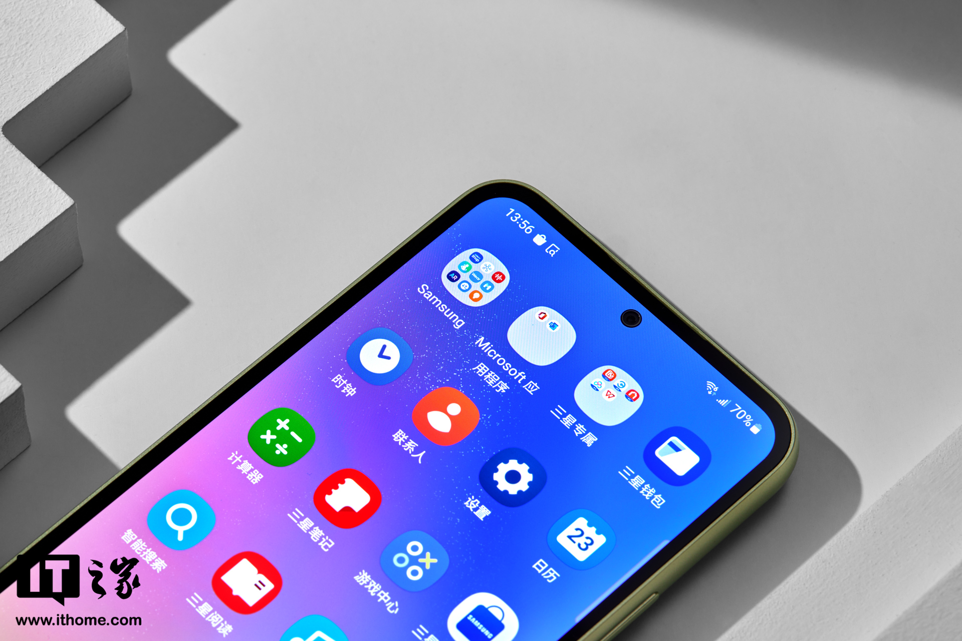 【it之家开箱】三星galaxy a54鲜柠绿手机图赏:简约,时尚,清新