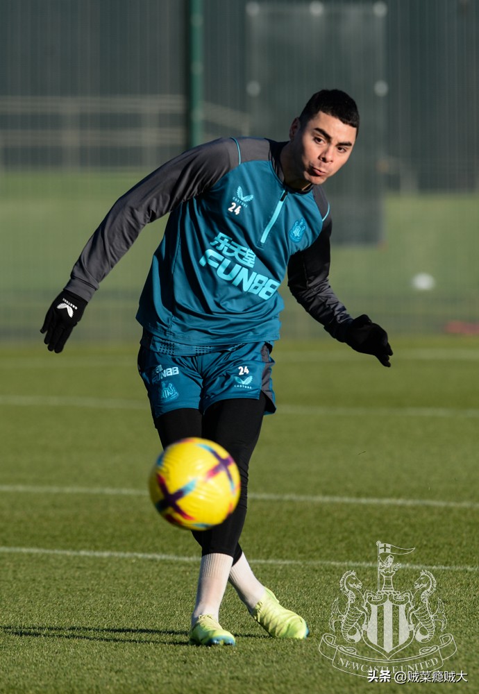 18哪里可以看英超（18轮英超来了，曼联表现完美，曼城会更强势，纽卡黑马里程中断？）