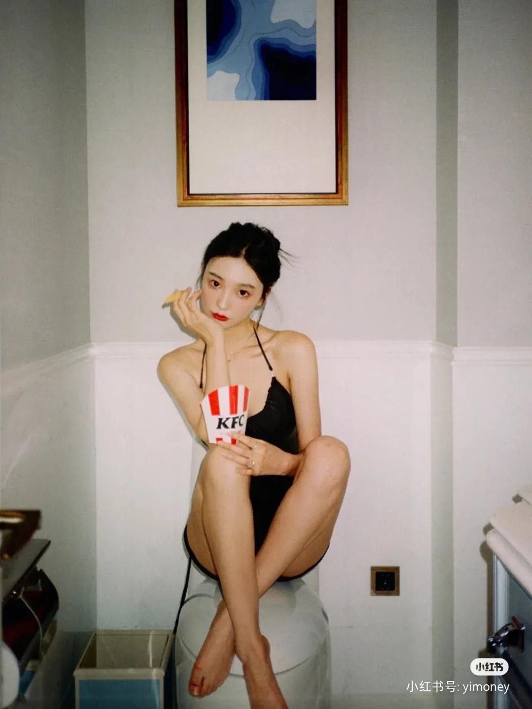 大家快看过来 易梦玲这样的宝藏女孩哪里找 有颜有身材衣品还好