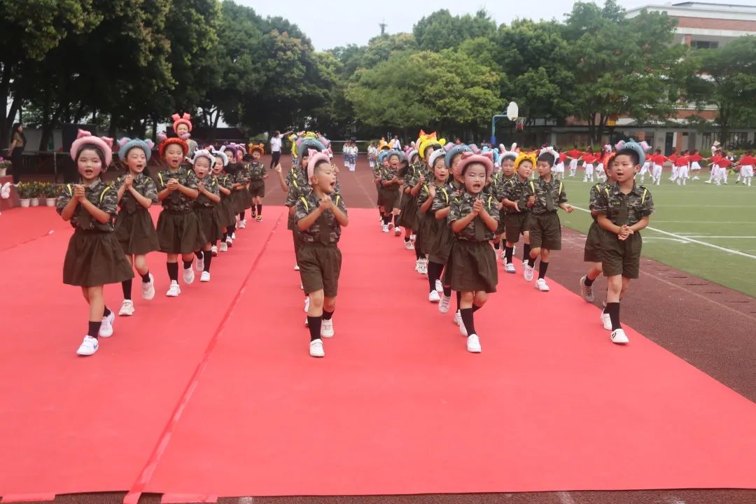 四川天府新区合江小学热烈庆祝“六一”国际儿童节