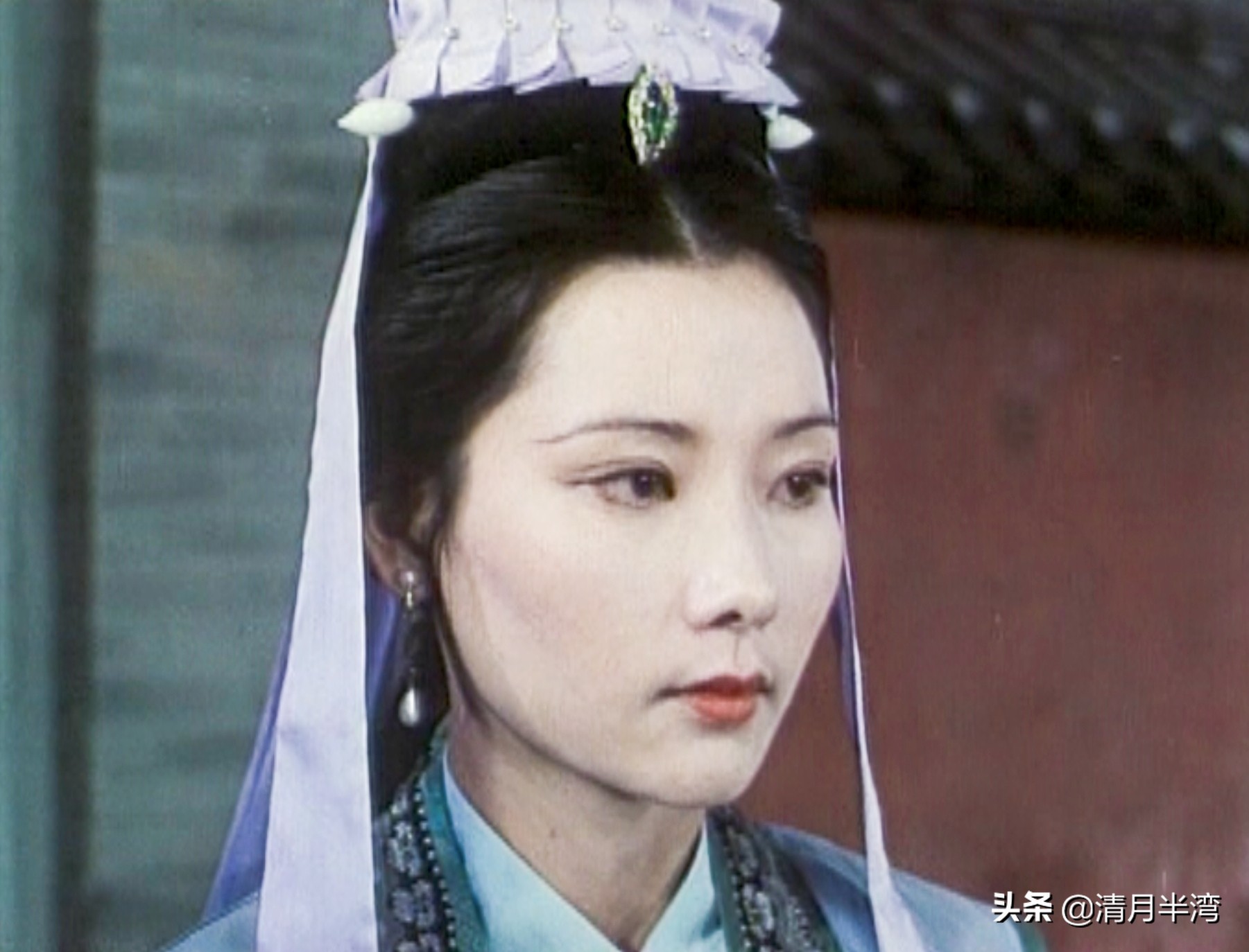 北影版《红楼梦》40位美人集锦，耐看不撞脸，打酱油的都惊鸿一瞥