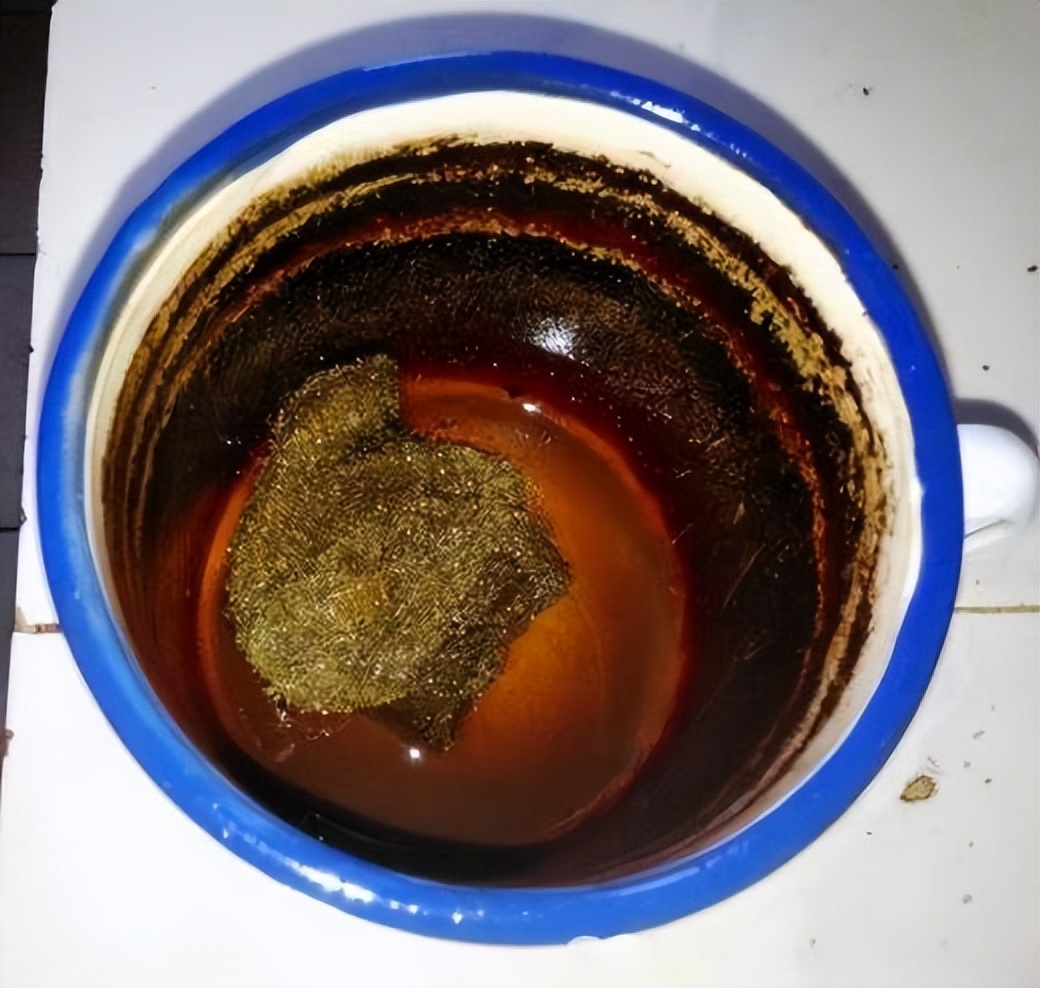洗茶杯茶渍用什么(me)方法最佳（清理茶壶茶垢什么方法最(zui)有效）-悠嘻资讯网(wang)