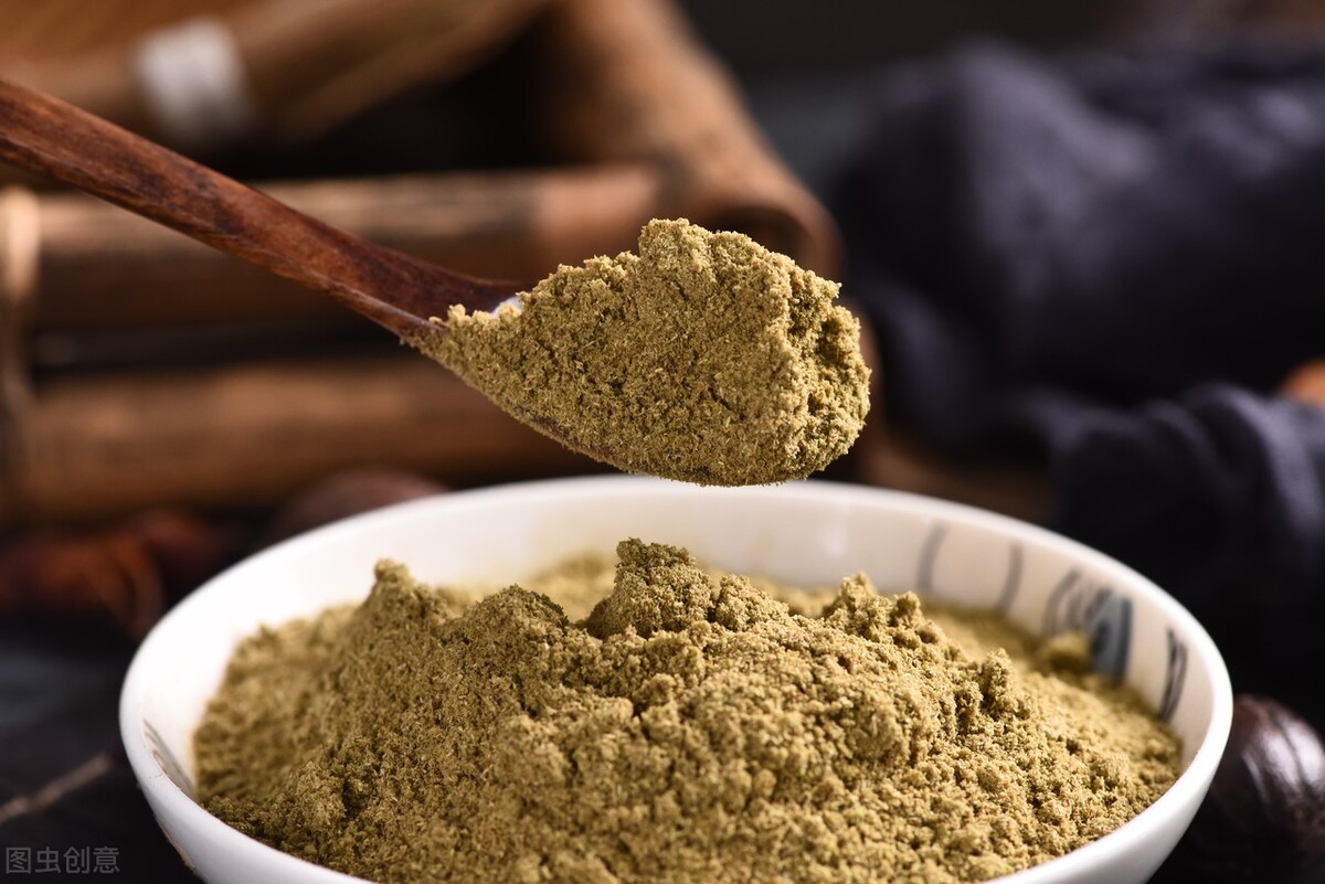 同是高血压，一位按时吃降压药，一位吃三七粉，结果大有不同