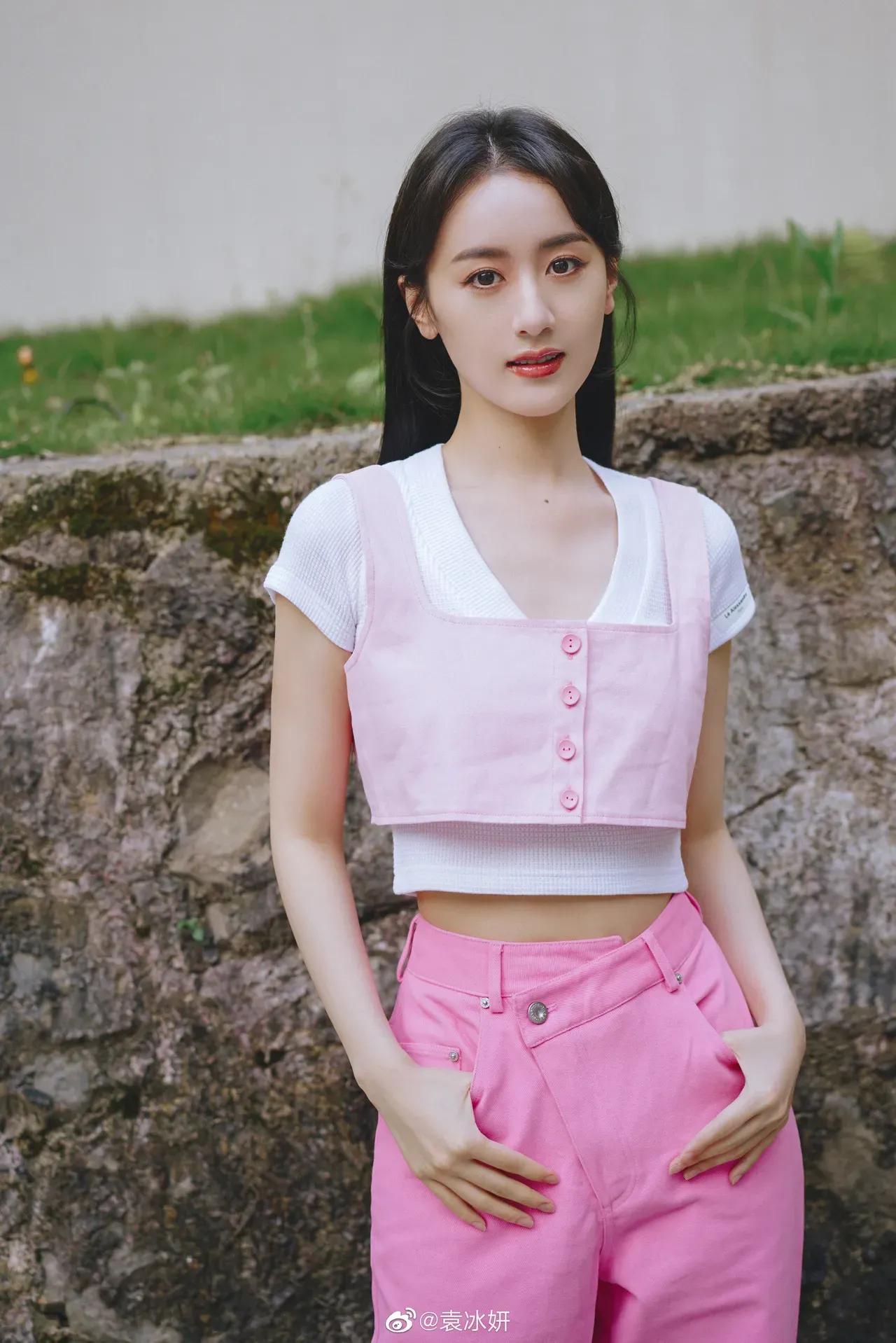 张天爱、杨幂杂志大片，清纯唯美，炫彩多姿