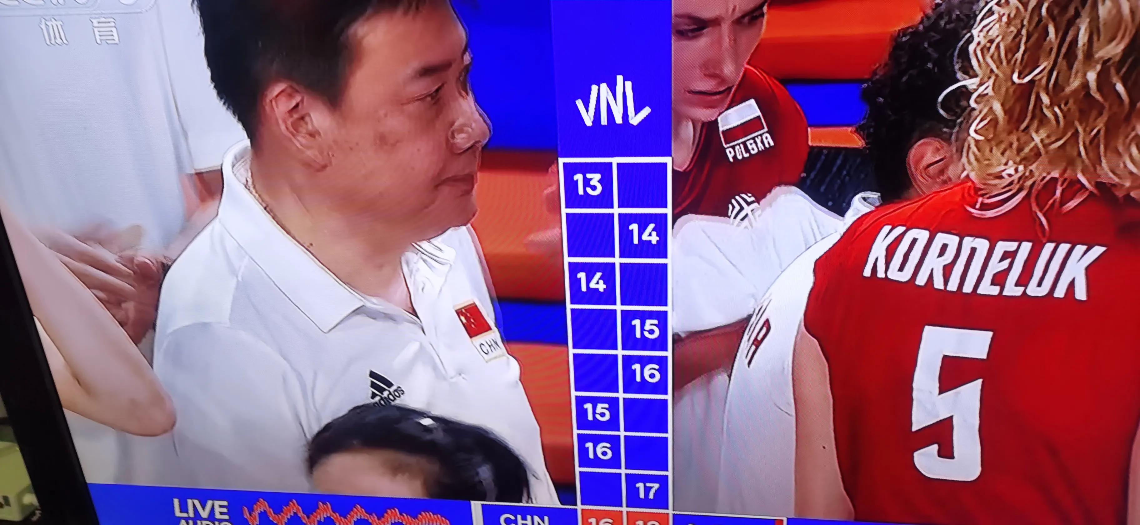 中国女排技不如人0：3败给波兰