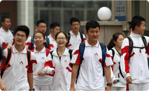 辽宁“实力代表”高中，一本升学率超95％，全校600分以上达338人