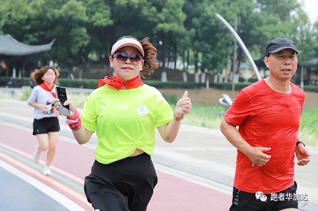 体育场15圈多少公里(67岁的跑者如何在跑步训练中领悟老子哲学思想)