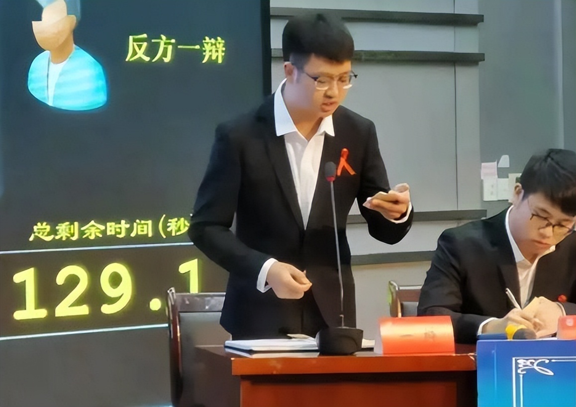 大学生想要入党，“决定权”在谁手上？除了辅导员还有个人很重要