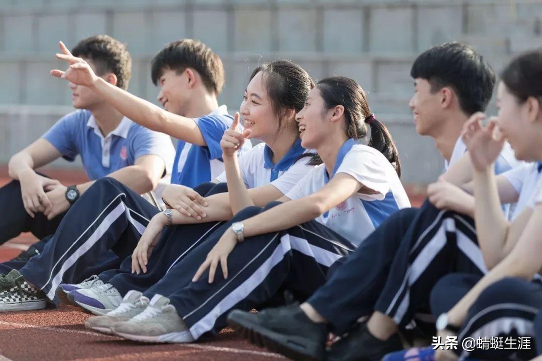 2022高考倒计时，模考和高考分数差距一样吗？蜻蜓生涯告诉你