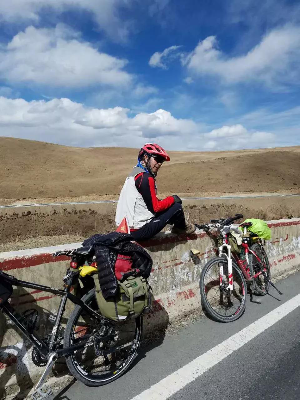 臥式健身車和立式健身車的區別(淺談自行車與躺車的不同之處,自行車