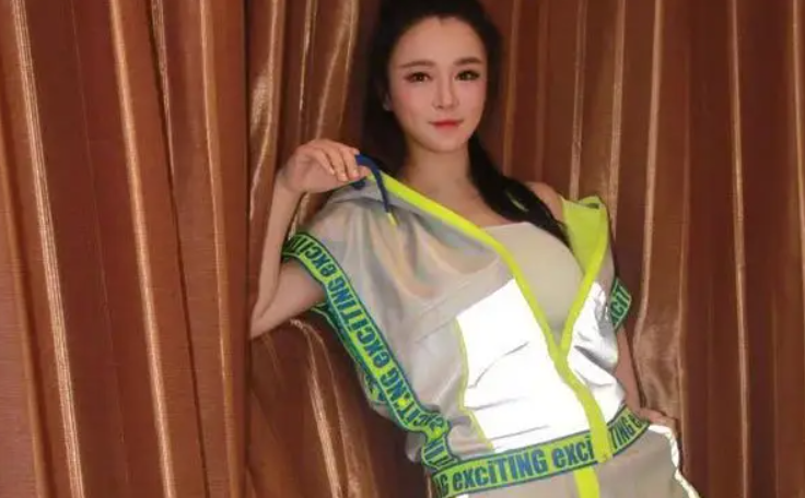 冉莹颖：为爱从央视辞职，一年被甩23次，为救邹市明生三胎存血？