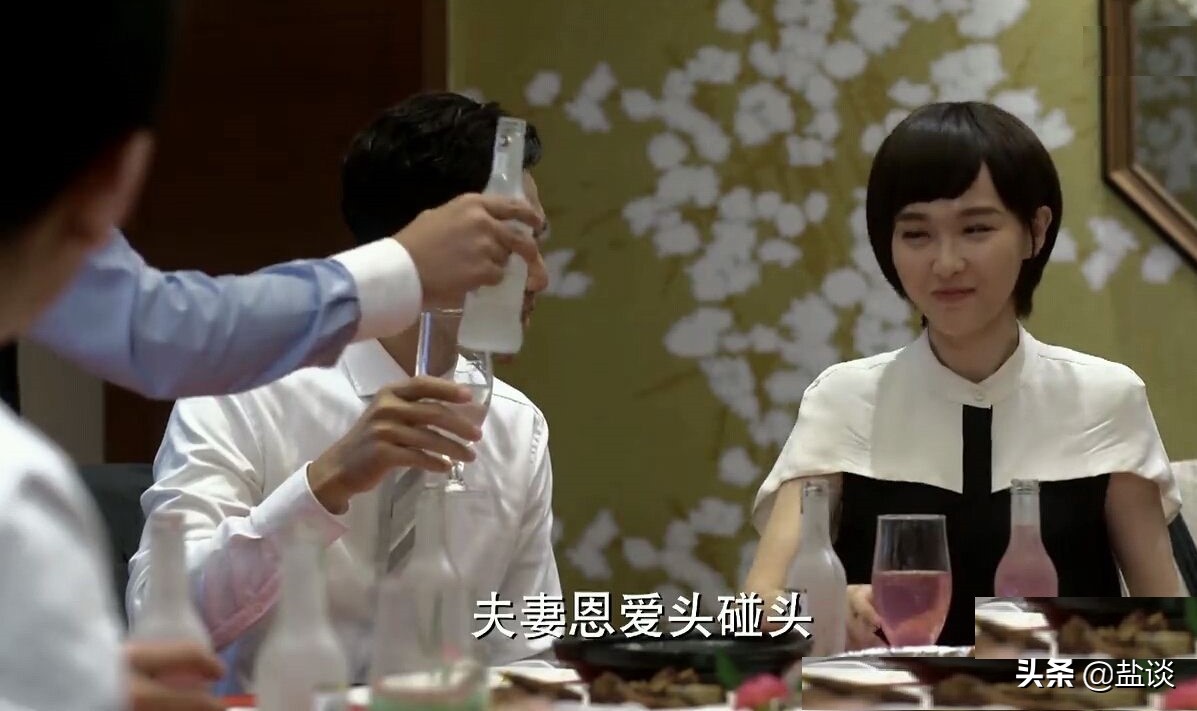 重看《何以笙箫默》，很多人都迷何以琛，而我看到了“丑男”老袁