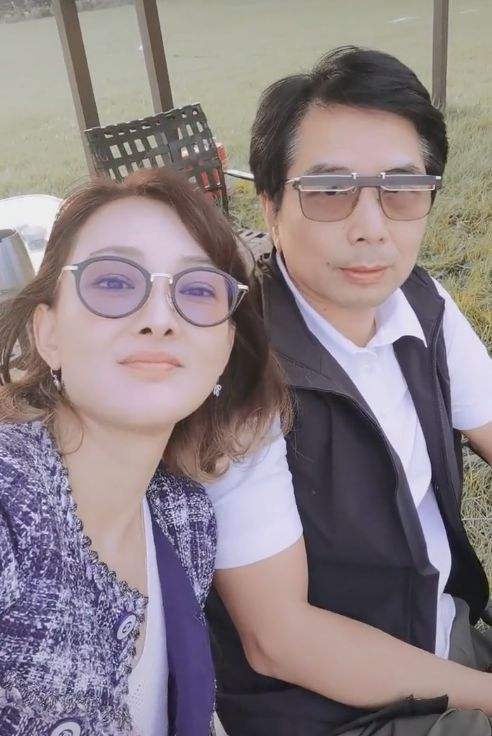 牛莉的老公是谁()-人人投票