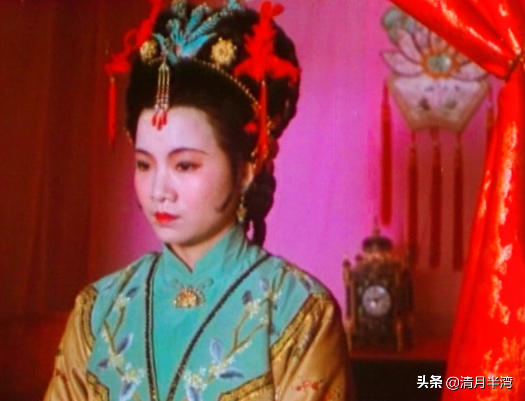 北影版《红楼梦》40位美人集锦，耐看不撞脸，打酱油的都惊鸿一瞥