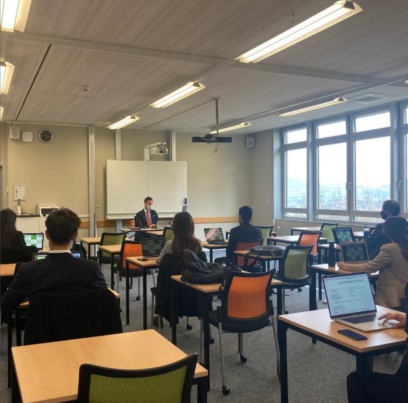 我为什么要从全球第一的EHL转学到格里昂？